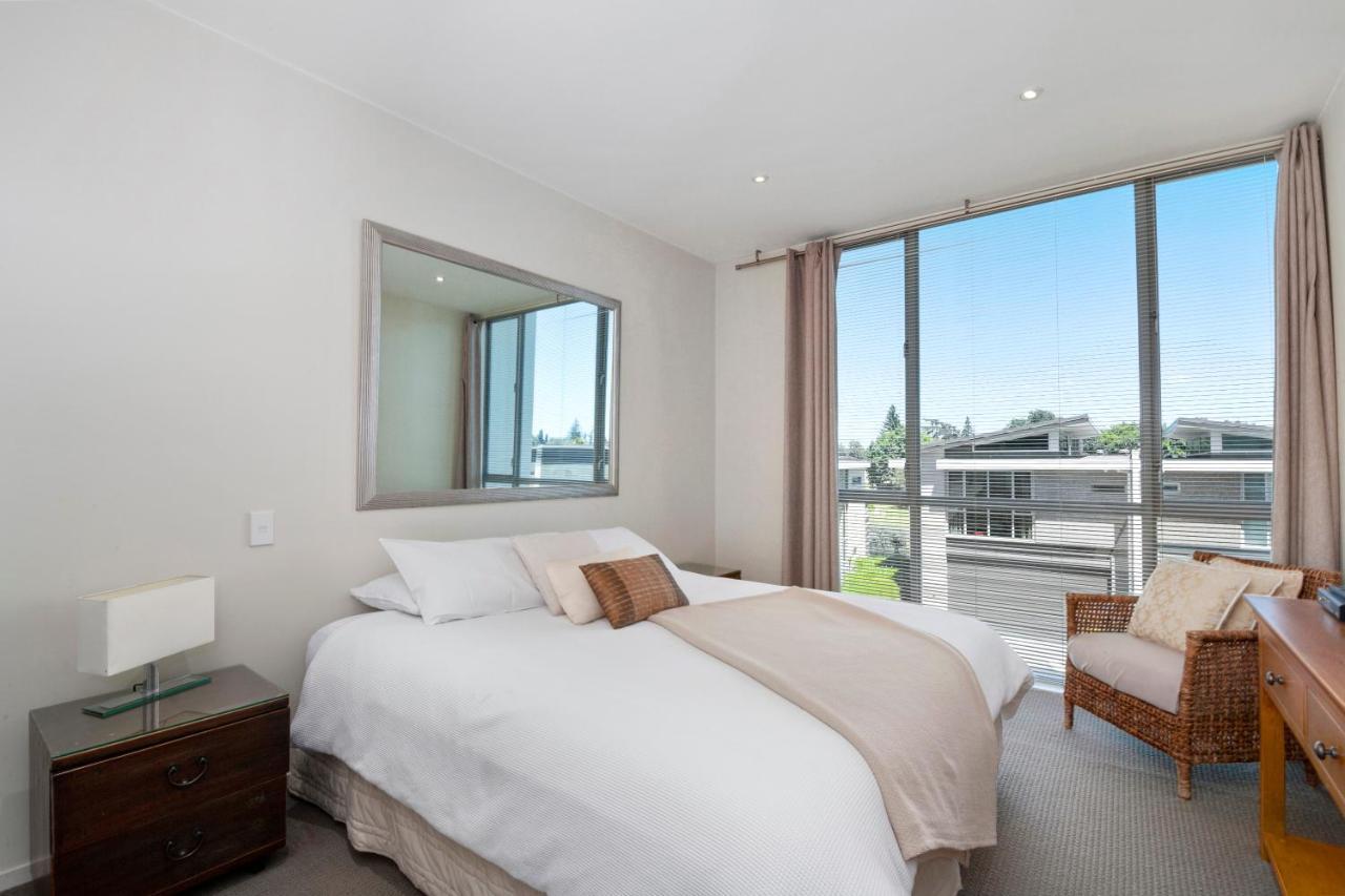 Marinaside Villa - Taupo Holiday Apartment Exterior foto